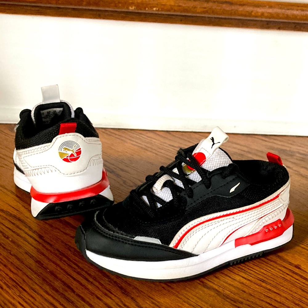 Puma kids City Rider Sneakers Sz 11 Super Cute !!